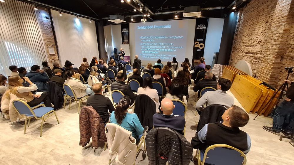 La capacitación reunió a cooperativas, productores y profesionales del sector vitivinícola mendocino.