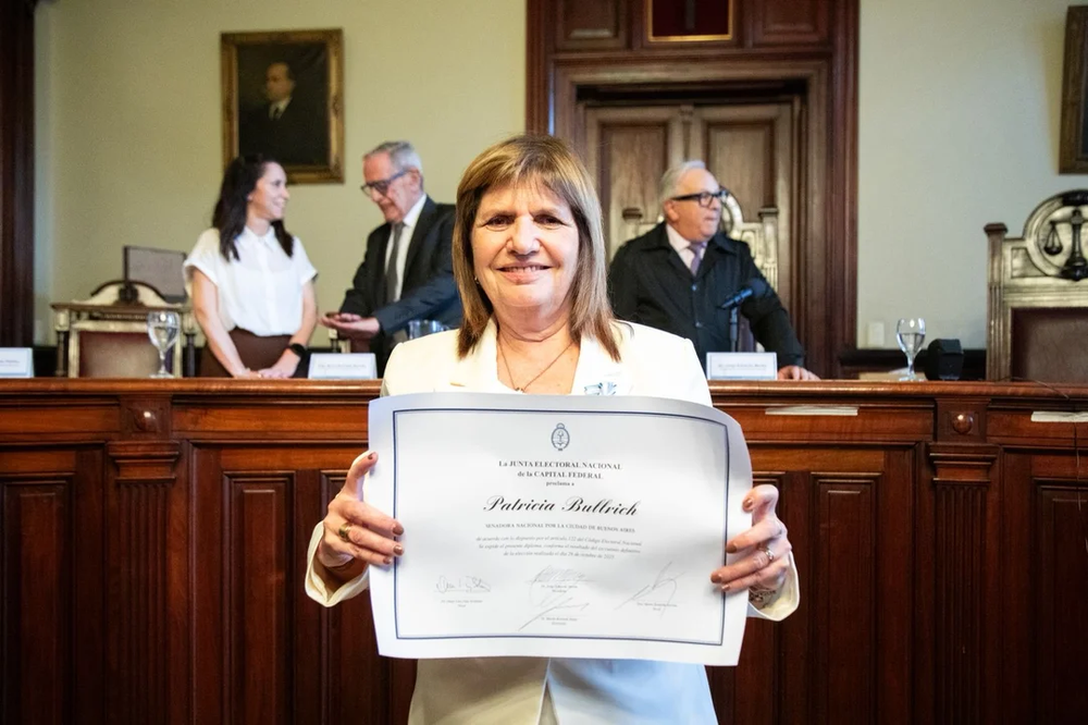 Patricia Bullrich y sus compañeros de lista fueron proclamados como legisladores nacionales.