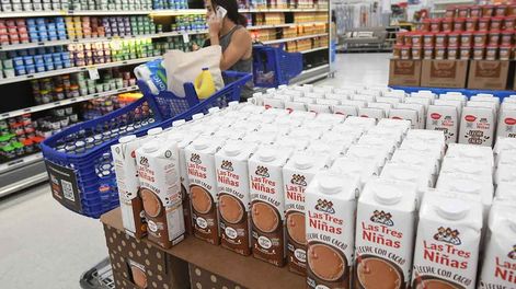 Desde el lunes que viene quienes recibieron el IFE de $94.000 podrán acceder a Compre sin IVA. Foto: José Gutierrez / Los Andes