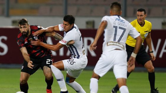 River empató sobre la hora en Perú en su debut por la Copa Libertadores