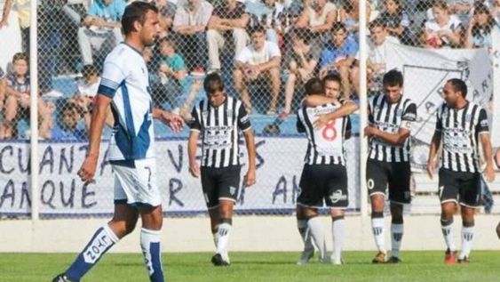 El Lobo se hizo fuerte en Madryn y consiguió sus primeros tres puntos