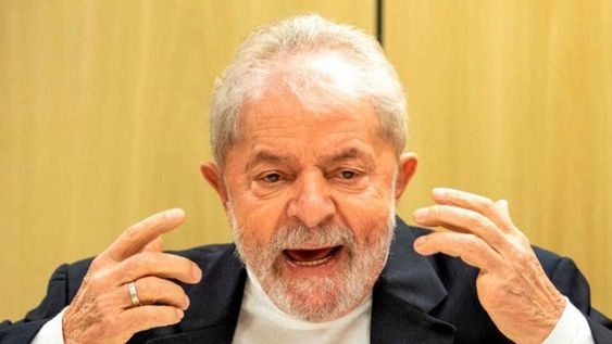 El expresidente criticó a Bolsonaro por la gestión de la pandemia. Archivo