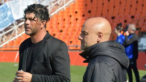 Los Andes | Gómez y Orsi, los entrenadores de Godoy Cruz. / Foto: Orlando Pelichotti - Los Andes
