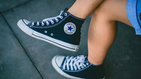 Cuánto cuestan unas zapatillas Converse en Chile.
