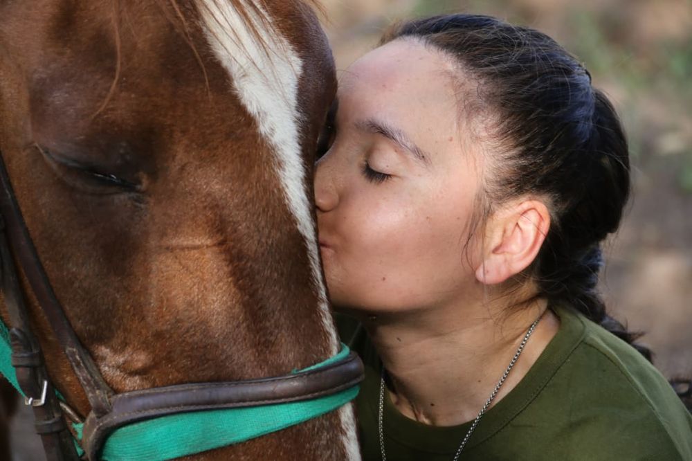 La jocketa mendocina Florencia Giménez avanza en su recuperación tras el accidente en el Hipódromo de Palermo en 2023. (Daniel Caballero - Los Andes)