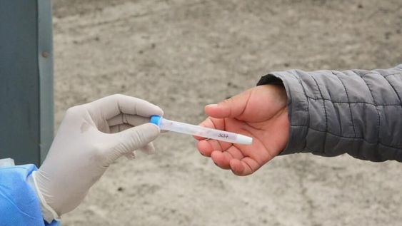 Detectaron en Córdoba las variantes del Covid-19 de Reino Unido y Manaos: tres casos en total