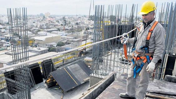 Enfermedades laborales: ¿cuáles son los riesgos y soluciones?