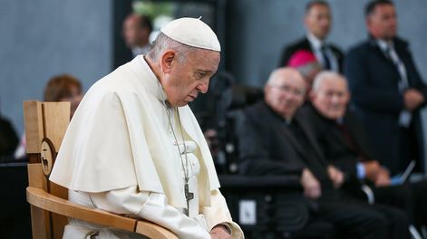 El Vaticano “corrigió” a Francisco sobre la homosexualidad