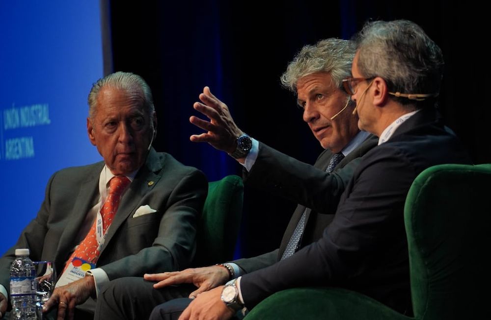 El secretario coordinador de Producción de la Nación, Juan Pazo, dijo hoy que esta semana se enviará al Congreso un proyecto de ley para la promoción de inversiones y empleo, en el marco de la 30 Conferencia Industrial de la UIA.FOTO: CLAUDIO FANCHI /NA
