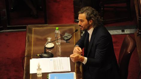 Los Andes | El jefe de gabinete, Santiago Cafiero, en el Senado. Foto: Federico López Claro