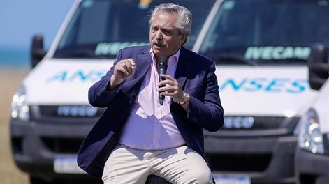 Los Andes | Fernández quiere regular la medicina prepaga. Según el mandatario los contratos entre los afiliados y las empresas no tienen ningún tipo de control.