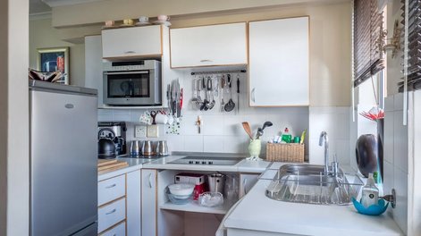 No pierdas tiempo en la limpieza: los mejores trucos para no manchar tu cocina