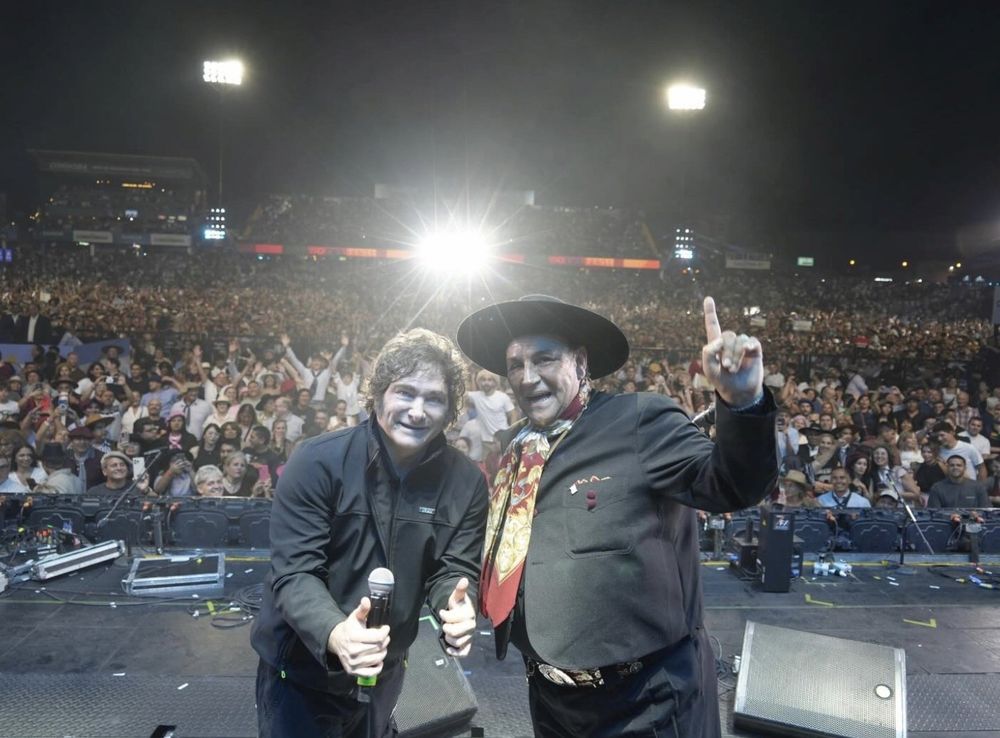 Jesús María: Javier Milei cantó Amor Salvaje con el Chaqueño Palavecino