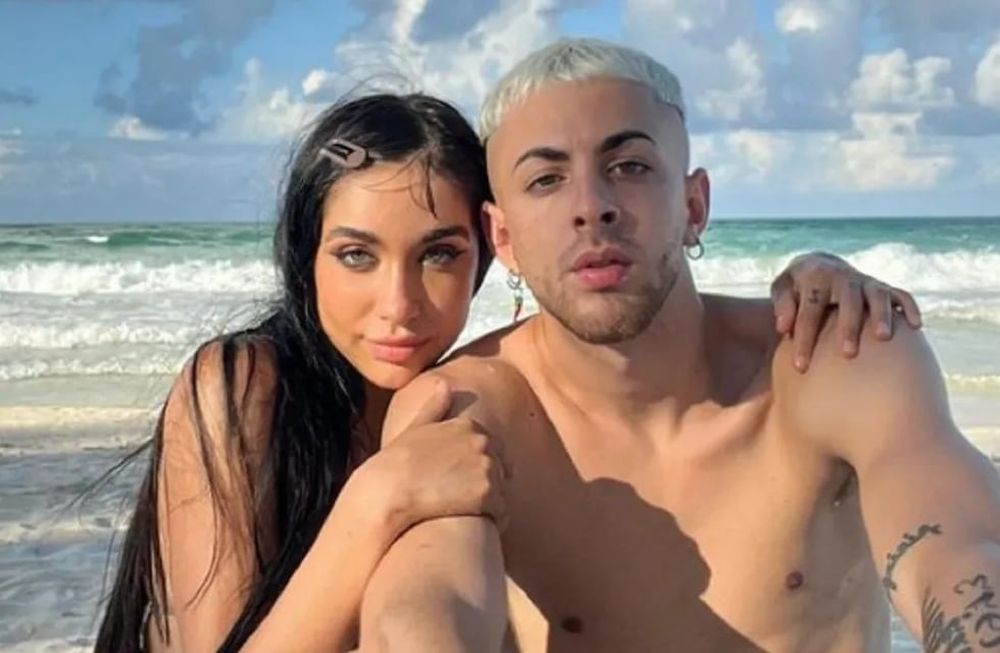 La cantante le cocinó a su novio en medio de su viaje por la ruta.