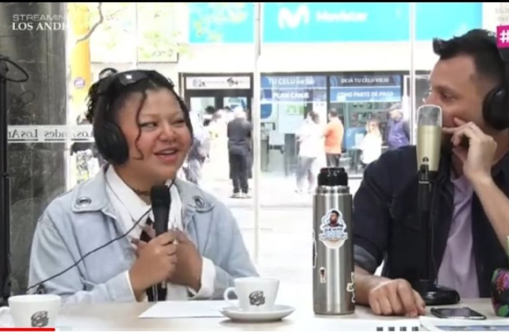 Espe Careri se presentó en el stream de Los Andes, Más Vivo Que Nunca.
