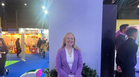 Hebe Casado, vestida para afiliarse: la vicegobernadora se unió a La Libertad Avanza.