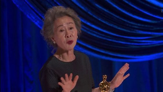 Por primera vez, una actriz asiática gana el premio a Mejor Actriz de Reparto en los Oscar