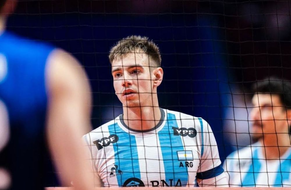 El central alvearense, Agustín Loser fue una de las principales figuras en la final frente a Brasil, donde la Selección Argentina se consagró campeona después de 59 años.