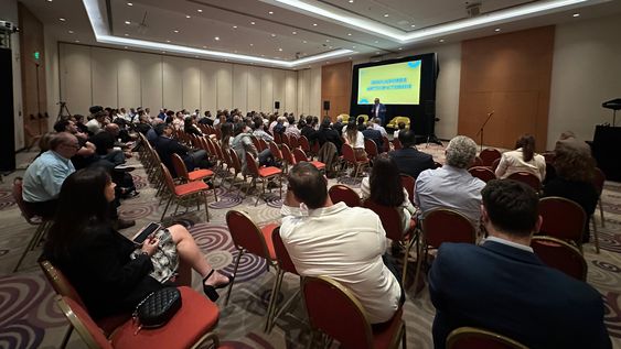 ¿hacia donde van las empresas? grandes disertantes daran las claves en el foro anual aem 2026
