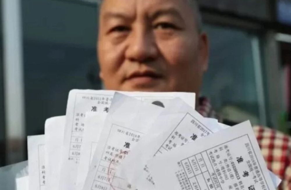 Liang Shi y sus 25 intentos por ingresar a la universidad.