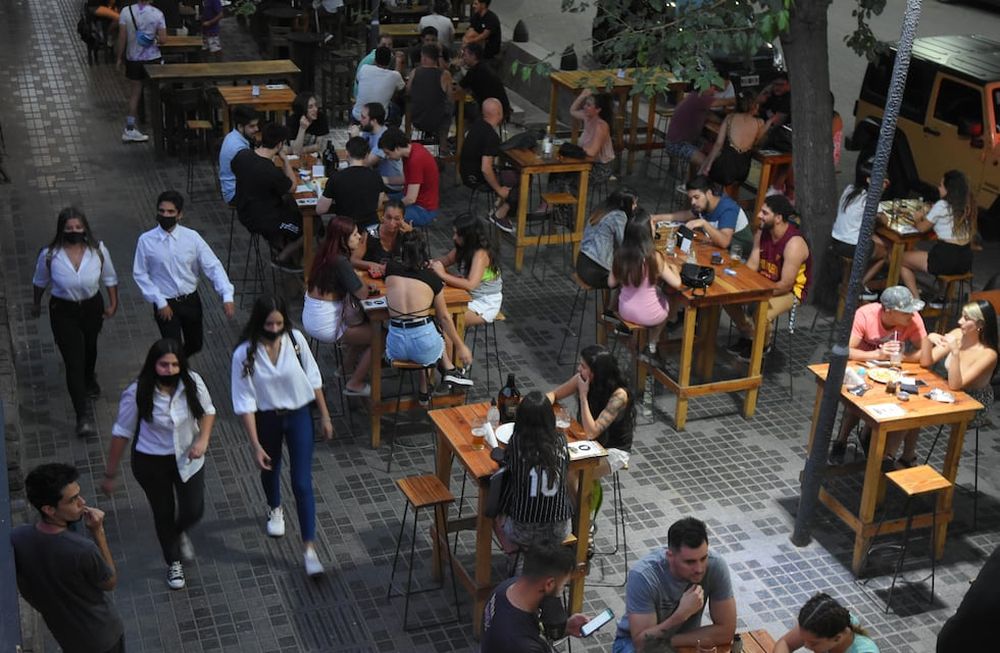 Aseguran que lo importante es controlar la actividad ilegal, donde no se respetan los protocolos y que los más afectados serán los bares.