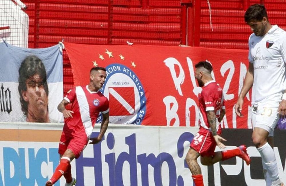 El Bicho le ganó 3-1 al Sabalero, por la fecha 17 del torneo local. / Gentileza.