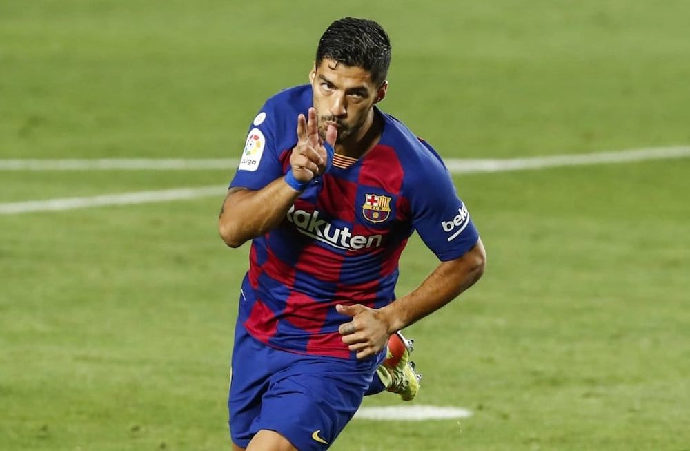 Luis Suárez goleador del Barcelona, marcó el único tanto del clásico catalán.