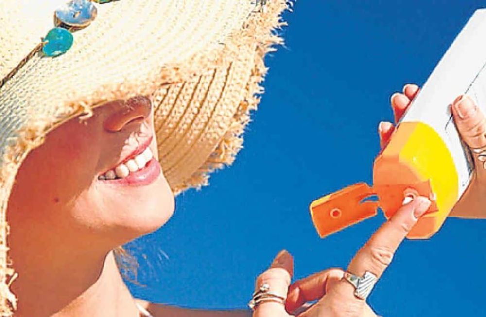 Cuánto cuesta el protector solar para una familia tipo durante todo el verano