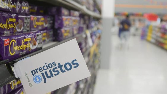 Muchos sectores de la economía argentina tienen topes mensuales de aumento que, de desaparecer, provocarían una suba de la inflación. Foto: José Gutierrez / Los Andes