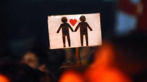 Matrimonio igualitario, a un paso de ser ley en Chile: historias de familias con “menos derechos”