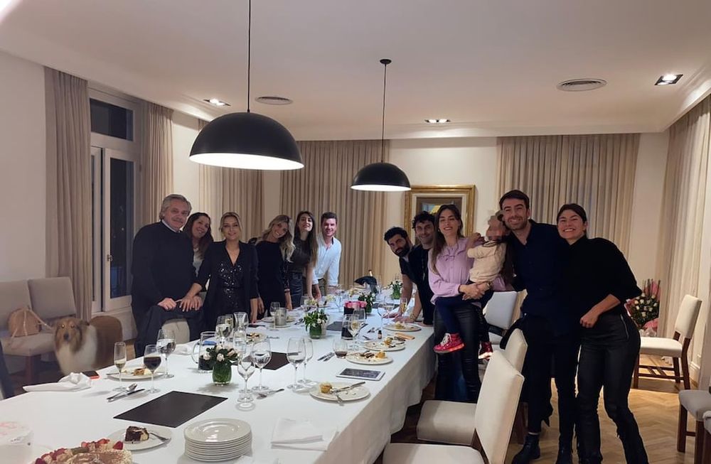 Foto del cumpleaños de Fabiola Yañez en Olivos en julio 2020.