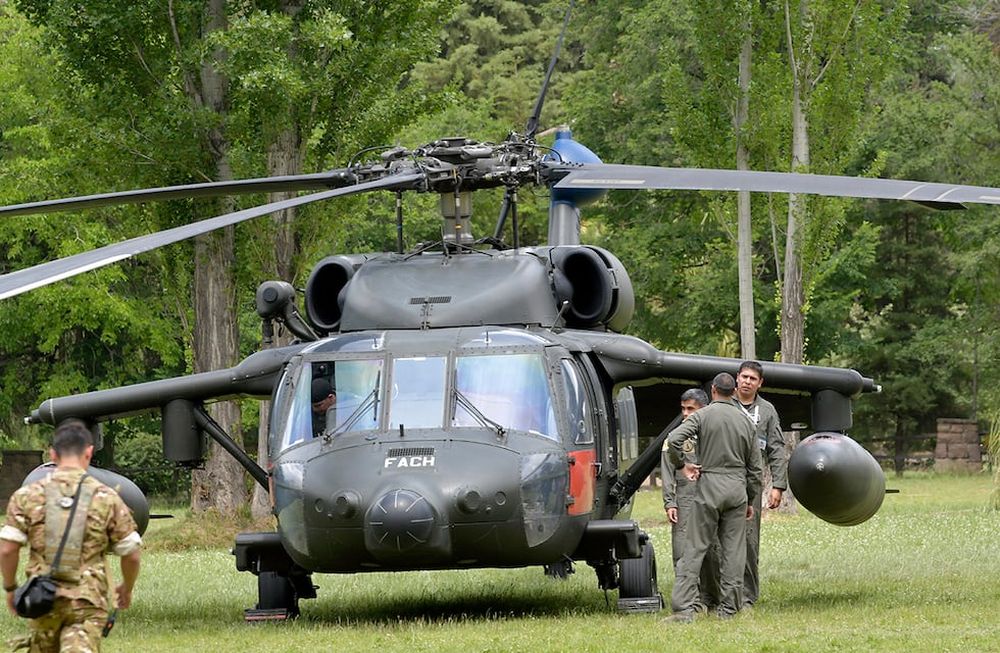 Desde este lunes 7 y hasta el 10 de noviembre, Argentina y Chile realizan un simulacro sísmico binacional con la intención de fortalecer la cooperación internacional. El mismo busca generar el ejercicio necesario para coordinar la ayuda humanitaria y concertar el trabajo conjunto pertenecientes al Sistema Nacional de Protección Civil ante una probable emergencia ocurrida por un terremoto o maremoto.Foto: Orlando Pelichotti