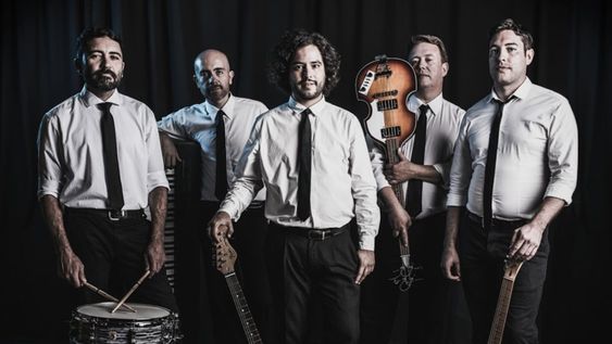 La banda mendocina tributo a The Beatles, BlackBird, ofrecerá una noche de rock en uno de los primeros shows presenciales en pandemia.