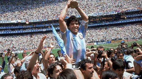 Imperdonable: la FIFA presentó el logo de Qatar 2022, pero se olvidó de Diego Maradona