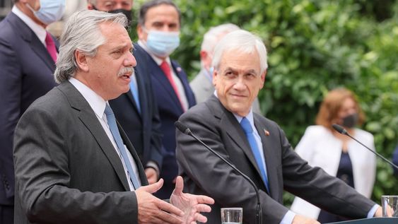 El presidente Alberto Fernández aterrizó hoy en Chile para iniciar una visita de Estado de dos días, donde se reunirá con su par trasandino, Sebastián Piñera.Presidencia de la Nacion.Fernández Piñera Chile