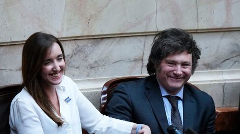 Los Andes | El presidente electo Javier Milei y la vicepresidenta electa Victoria Villarruel asisten a una sesión conjunta del Congreso que los declaró oficialmente ganadores de la segunda vuelta presidencial, en Buenos Aires, Argentina, el miércoles 29 de noviembre
