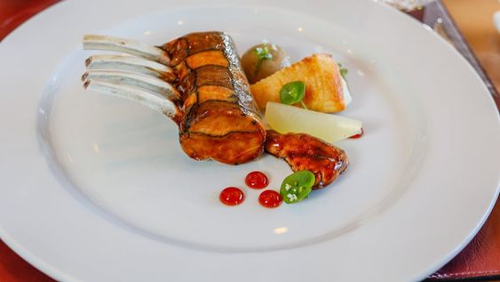 CEs una zona turística y el público que visita el lugar puede pagarlo. Miren la carta antes de sentarse” le comentó duramente un usuario. Foto: Imagen ilustrativa.