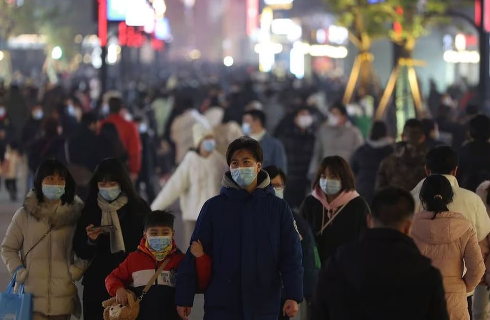 El ProMed precisó que no hay casos de “adulto que se haya visto afectado, lo que sugiere alguna exposición en las escuelas”. Foto: Getty Images