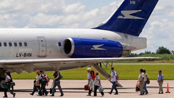 El turismo internacional registró saldo negativo en abril.