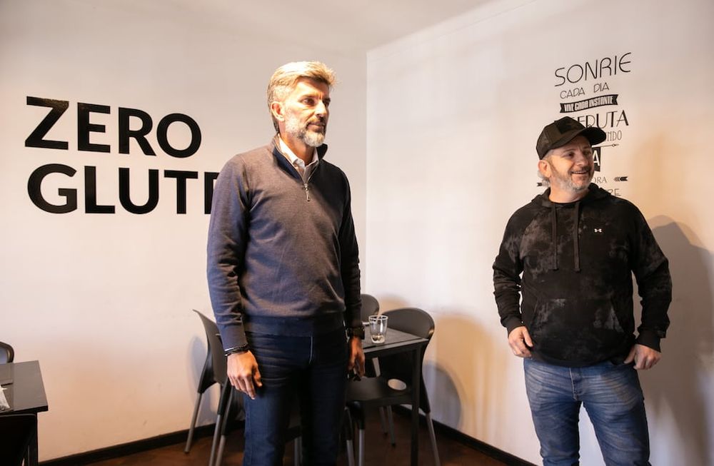 Ulpiano Suarez visitó un local de comidas sin gluten y realizó un importante anuncio