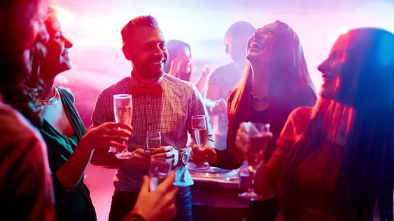 Varios jóvene se intoxicaron en una fiesta en Italia. Siete se encuentran hospitalizados.&nbsp;