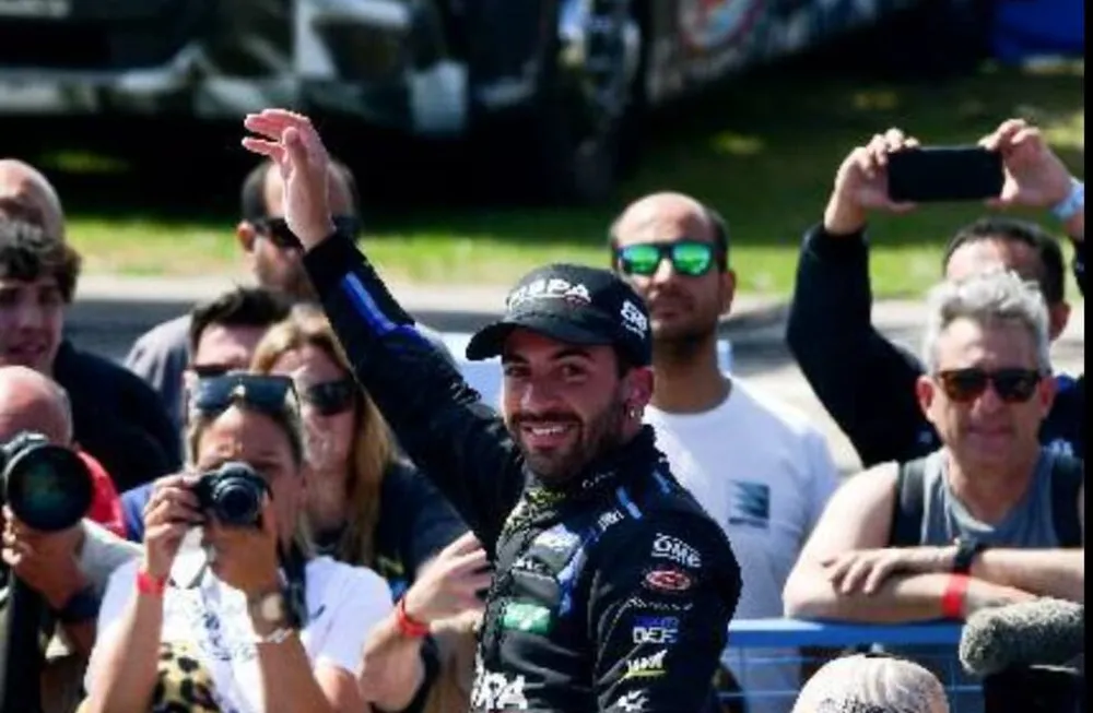 El piloto mendocino ganó magistralmente la carrera en San Luis y lidera la Copa de Oro.