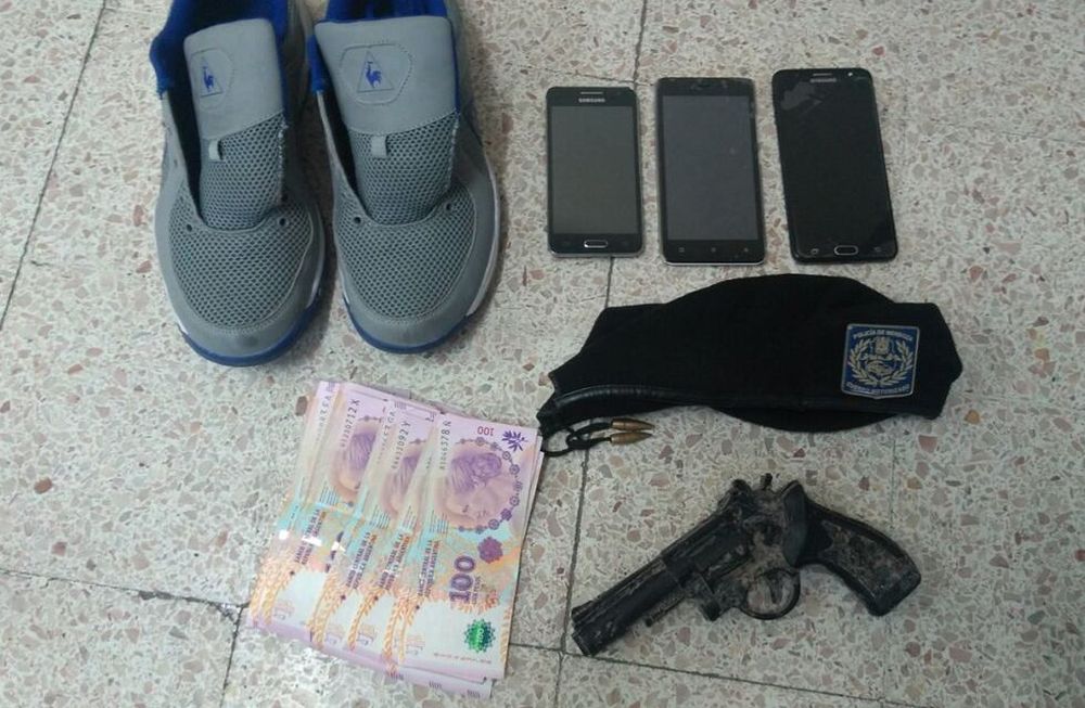 Secuestraron dos armas de fuego y una réplica en Las Heras y en Guaymallén