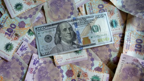 Después de la devaluación del peso de más del 20% tras las PASO, se espera una medida similar una vez que pasen los comicios del 22 de octubre. (Reuters)