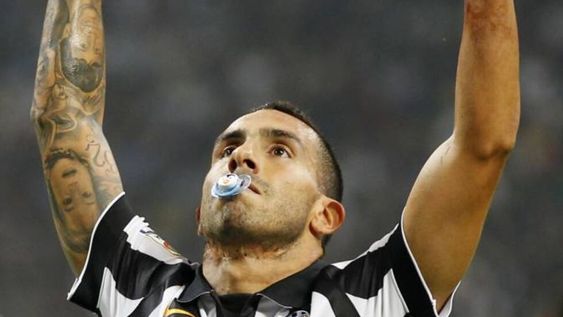 Tevez, con la prensa italiana y los tifosi a sus pies