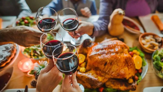 Cuál es el valor de un menú navideño económico, intermedio y premium, y qué productos aumentaron más