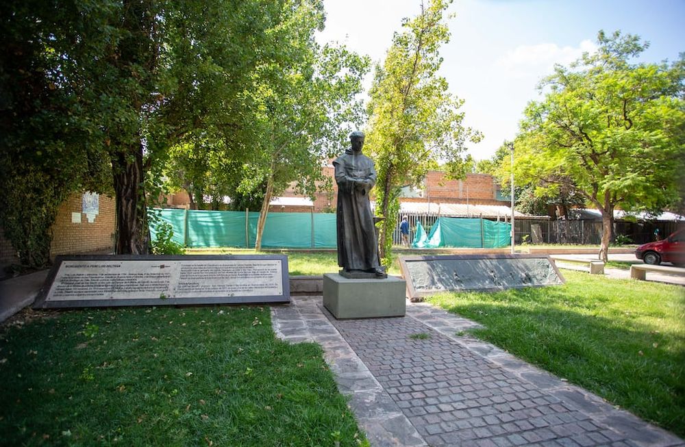 La Ciudad ya realiza la puesta en valor del Portal Alameda