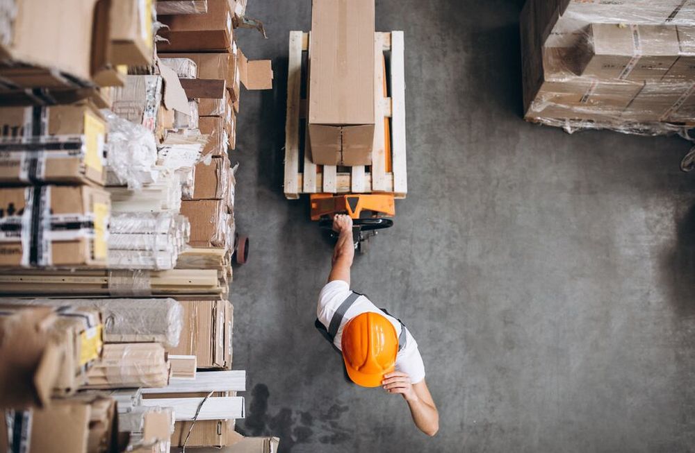 Los especialistas plantean que existe un agotamiento de la matriz productiva. La pandemia profundizó la contracción del mercado laboral.