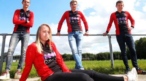 Los Andes | Ellen Fokkema, una neerlandesa de 19 años, será la primera futbolista que podrá jugar en un equipo formado por hombres en la cuarta división de los Países Bajos, para el club VV Foarut, en un plan pionero que puso en marcha la Federación de Fútbol de ese