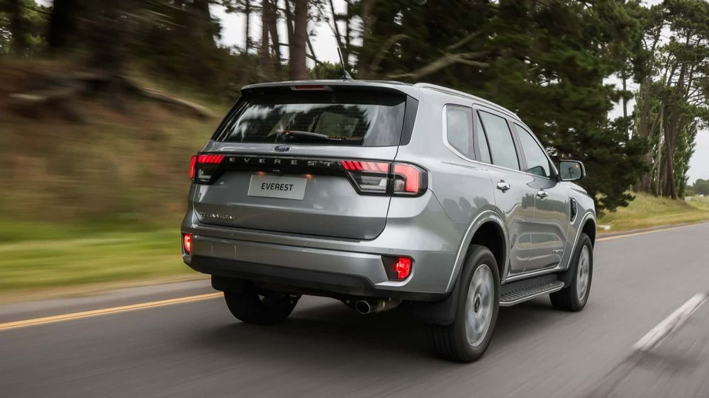 Ford Everest.
